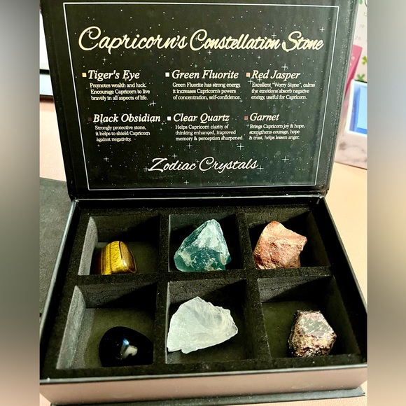 Capricorn Constellation Crystal Stones - Picture 1 of 5